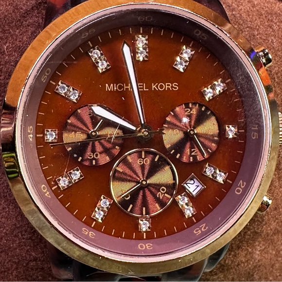 Michael Kors  tortoise shell and gold chronograph watch - Picture 2 of 5